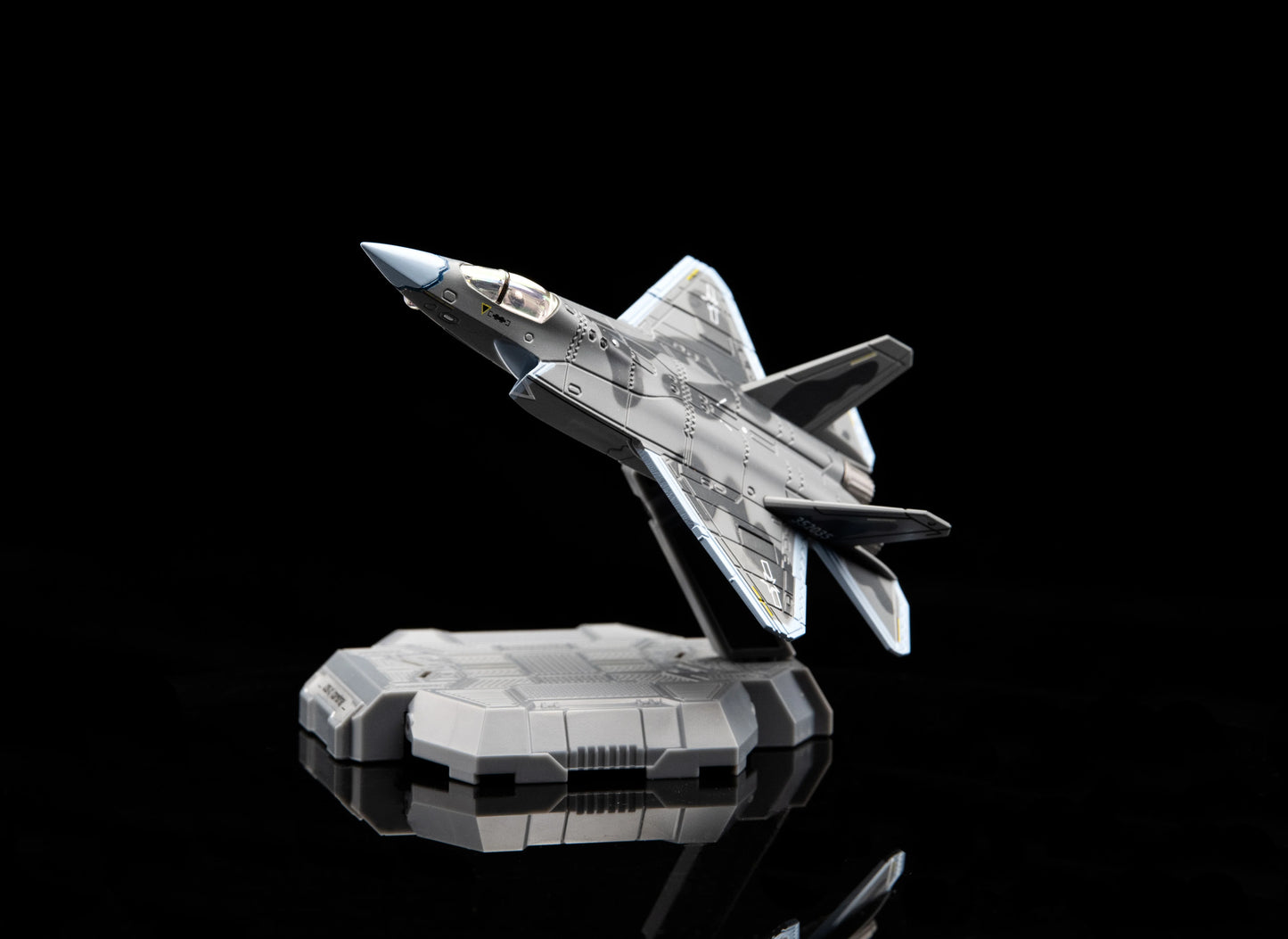 XIAO (シァォ) シリーズ J35-C 乾風極 逍よう (しょうよう) 1/165スケール 塗装済み完成品モデル