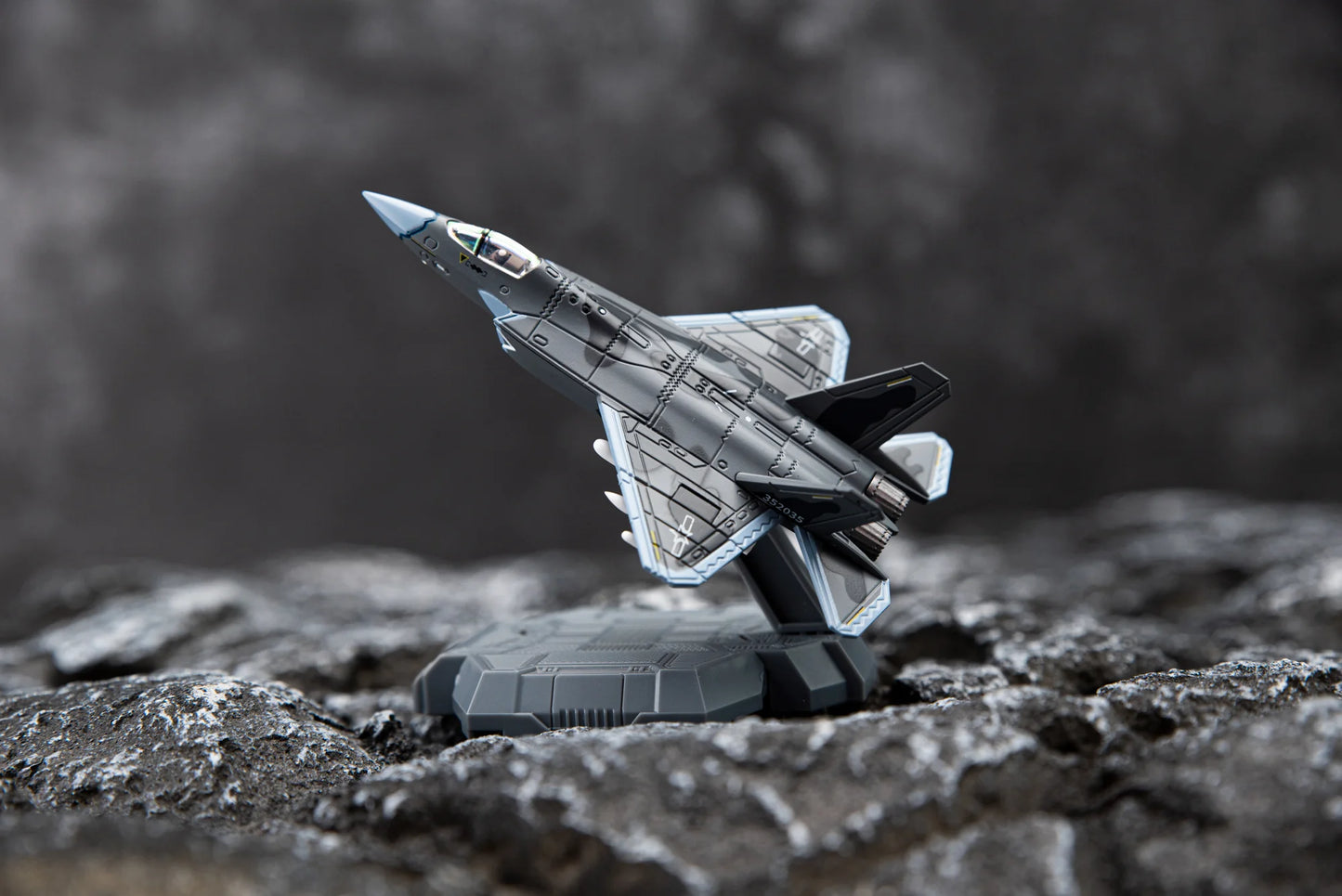 XIAO (シァォ) シリーズ J35-C 乾風極 逍よう (しょうよう) 1/165スケール 塗装済み完成品モデル